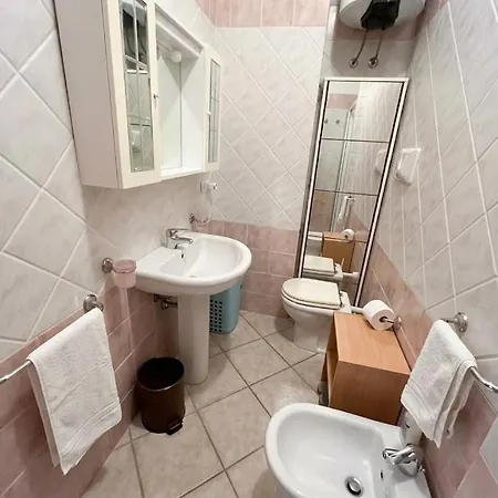 House - Bbq, Wi-fi, Parking - Close To The Center - With Shared Swimming Pool * Villasimius