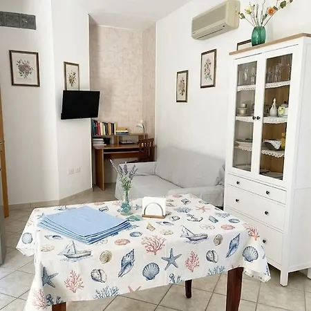 House - Bbq, Wi-fi, Parking - Close To The Center - With Shared Swimming Pool * Villasimius